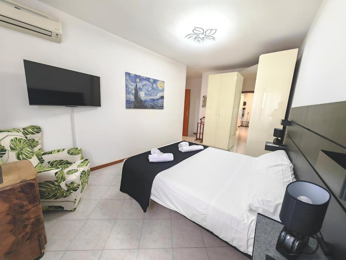 Eur Heritage Apartment *